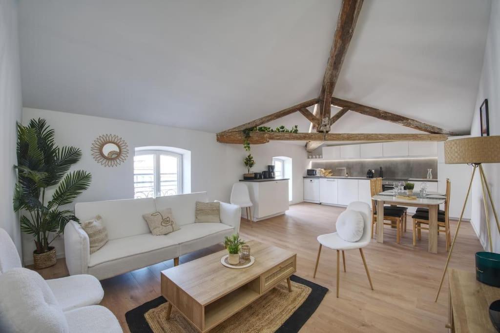 Superbe Appartement, Hypercentre, 4Chambres. Безие Екстериор снимка