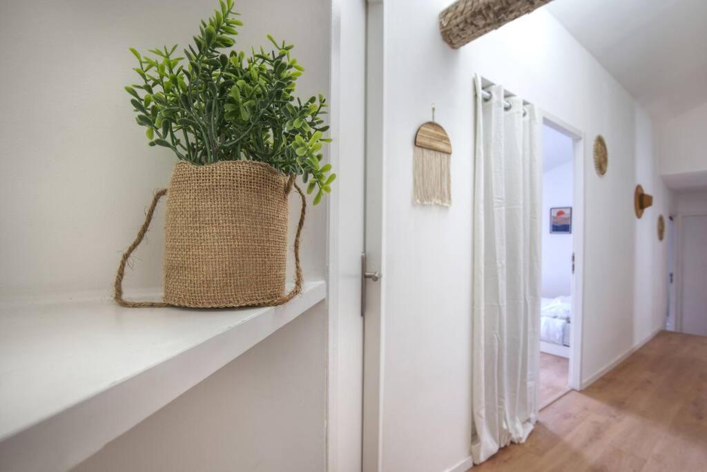 Superbe Appartement, Hypercentre, 4Chambres. Безие Екстериор снимка