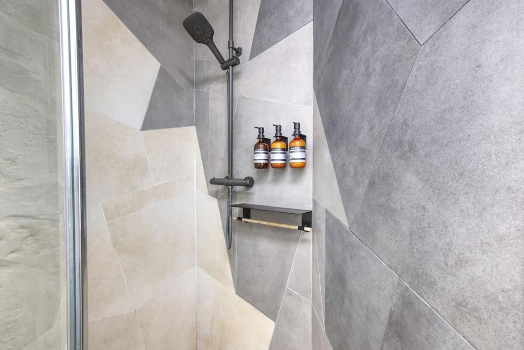 Superbe Appartement, Hypercentre, 4Chambres. Безие Екстериор снимка