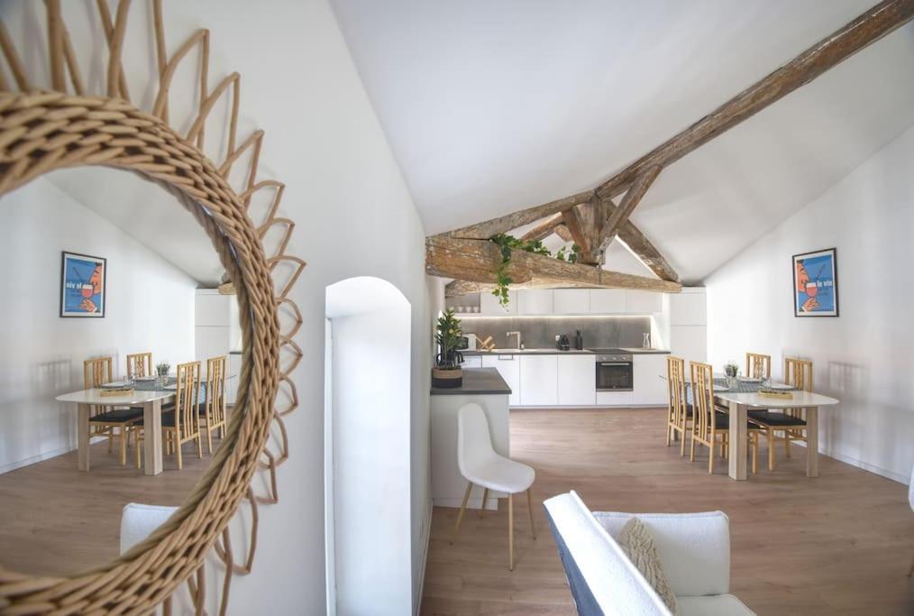 Superbe Appartement, Hypercentre, 4Chambres. Безие Екстериор снимка